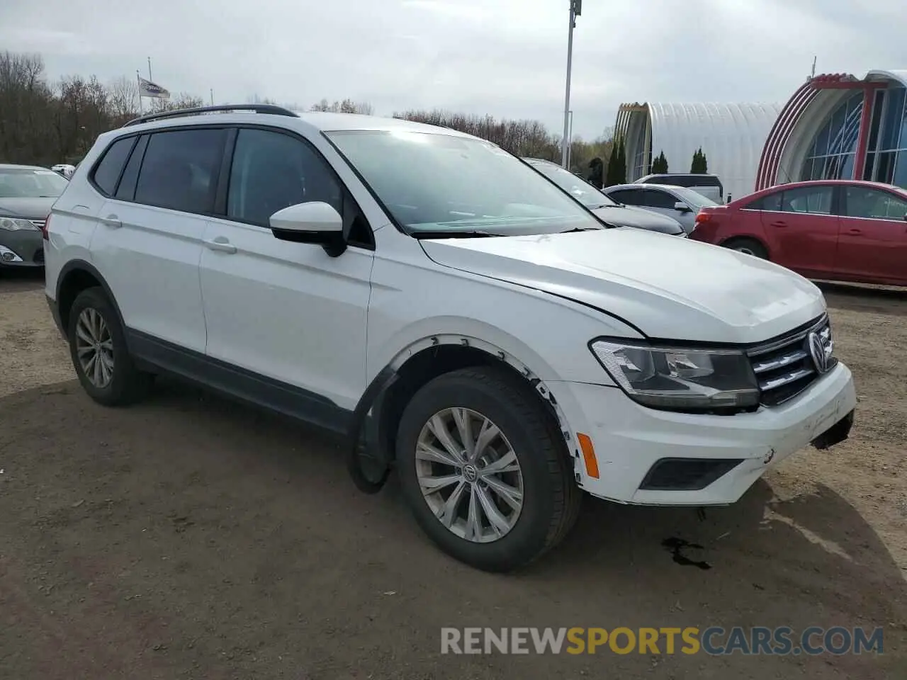 4 Photograph of a damaged car 3VV0B7AX7KM106090 VOLKSWAGEN TIGUAN 2019