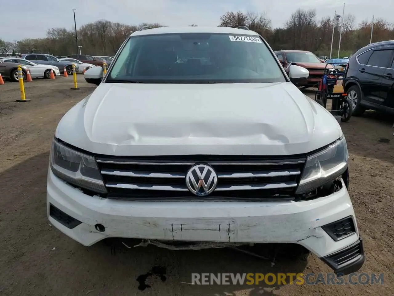 5 Photograph of a damaged car 3VV0B7AX7KM106090 VOLKSWAGEN TIGUAN 2019