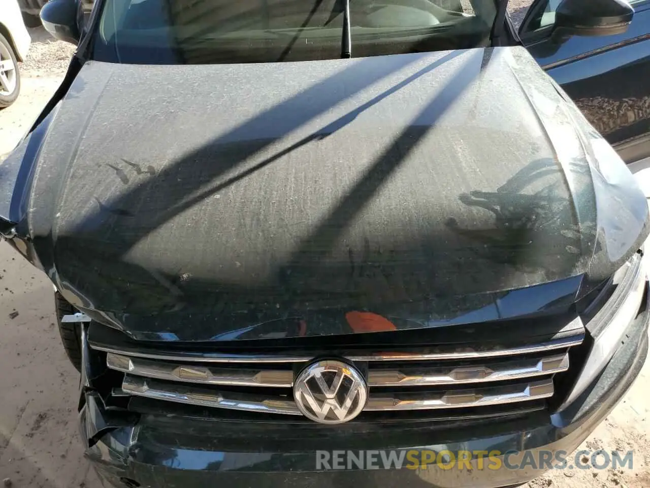 11 Photograph of a damaged car 3VV0B7AX7KM162370 VOLKSWAGEN TIGUAN 2019
