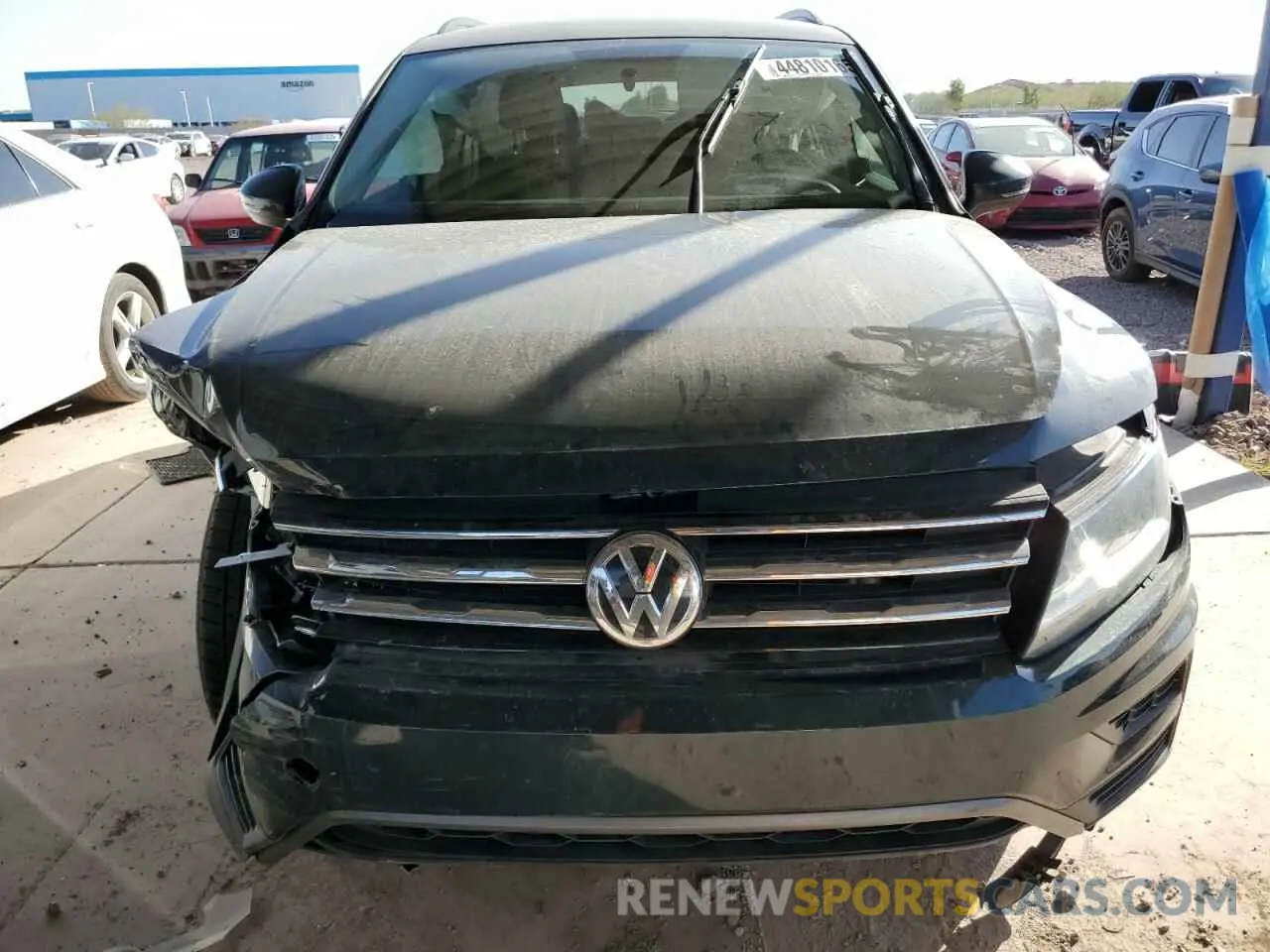 5 Photograph of a damaged car 3VV0B7AX7KM162370 VOLKSWAGEN TIGUAN 2019