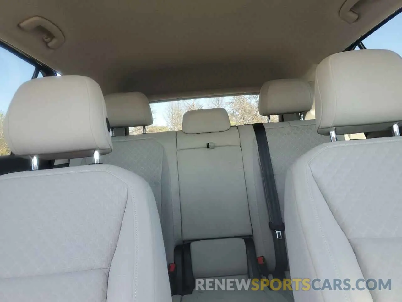 10 Photograph of a damaged car 3VV0B7AX8KM179193 VOLKSWAGEN TIGUAN 2019