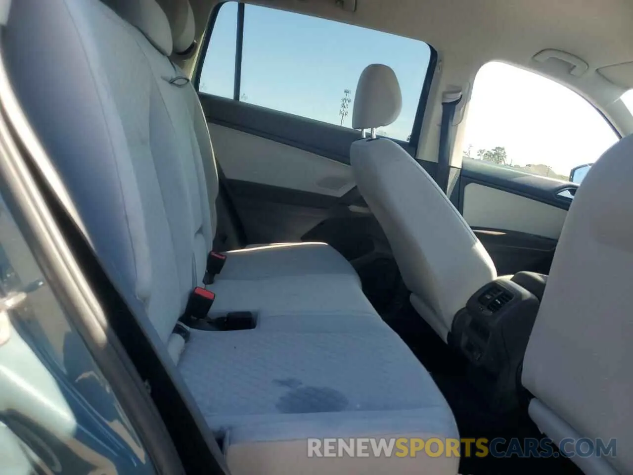 11 Photograph of a damaged car 3VV0B7AX8KM179193 VOLKSWAGEN TIGUAN 2019