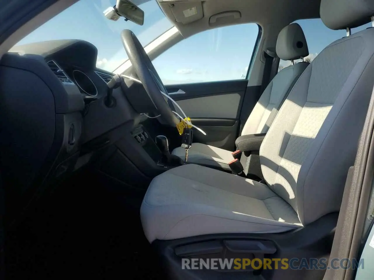 7 Photograph of a damaged car 3VV0B7AX8KM179193 VOLKSWAGEN TIGUAN 2019
