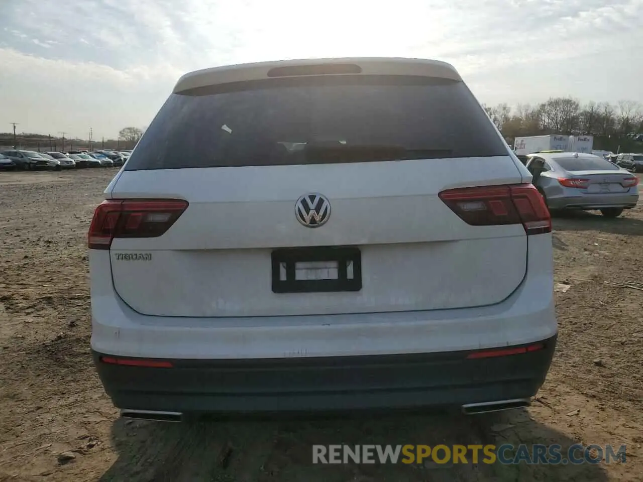 6 Photograph of a damaged car 3VV0B7AXXKM195797 VOLKSWAGEN TIGUAN 2019