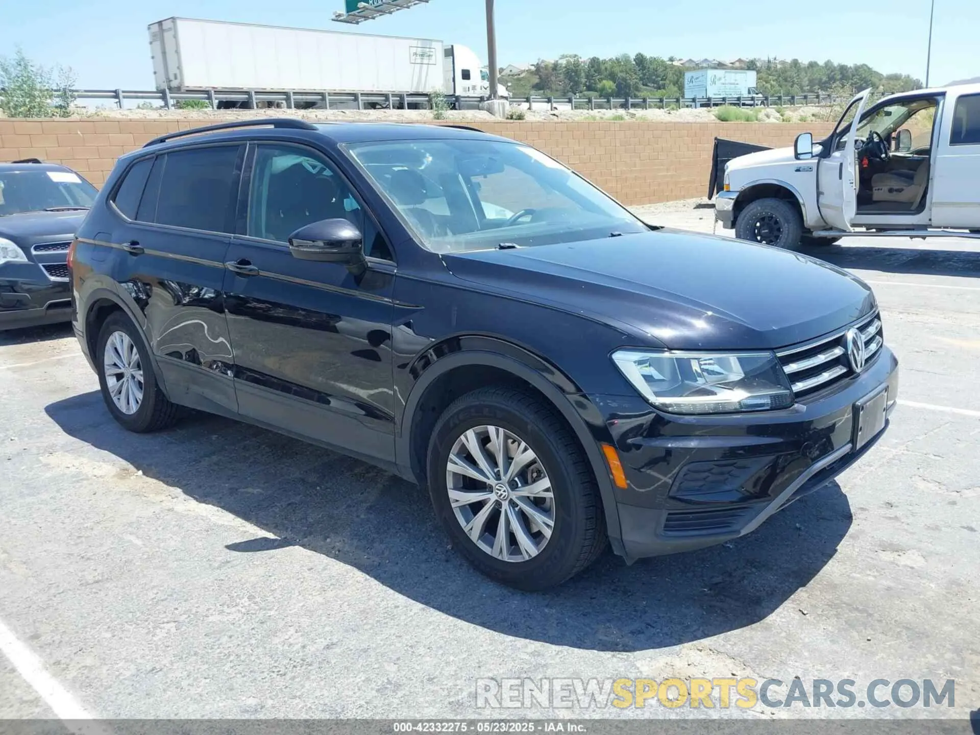 1 Photograph of a damaged car 3VV1B7AX0KM027381 VOLKSWAGEN TIGUAN 2019