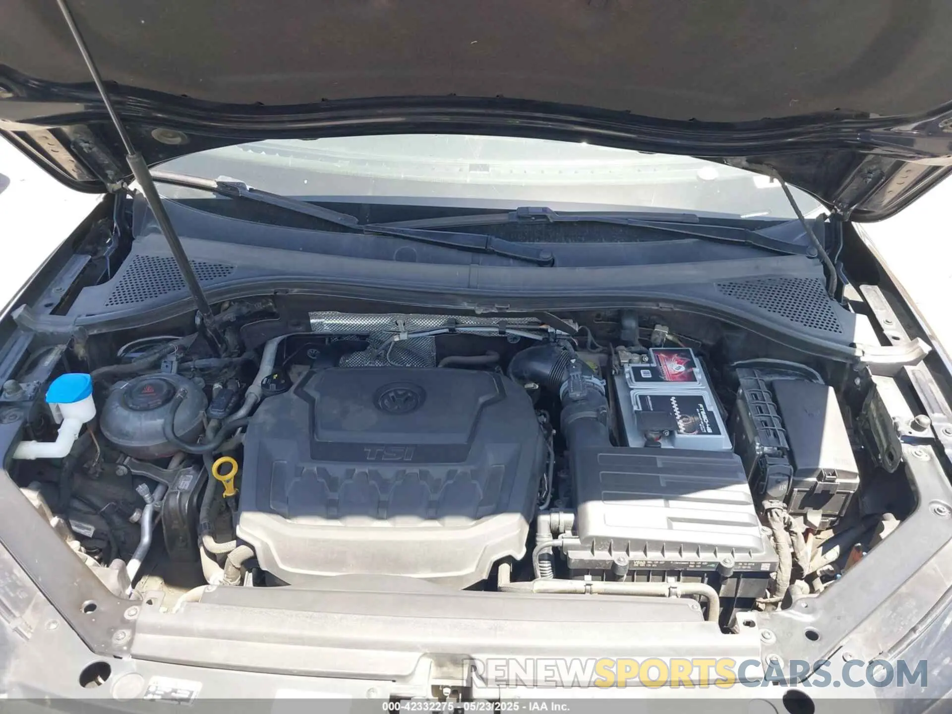 10 Photograph of a damaged car 3VV1B7AX0KM027381 VOLKSWAGEN TIGUAN 2019
