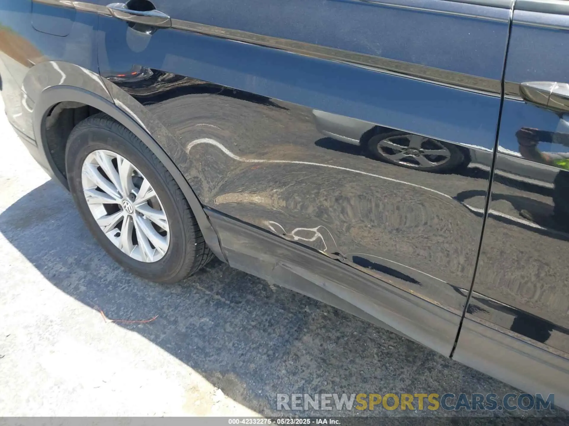 6 Photograph of a damaged car 3VV1B7AX0KM027381 VOLKSWAGEN TIGUAN 2019