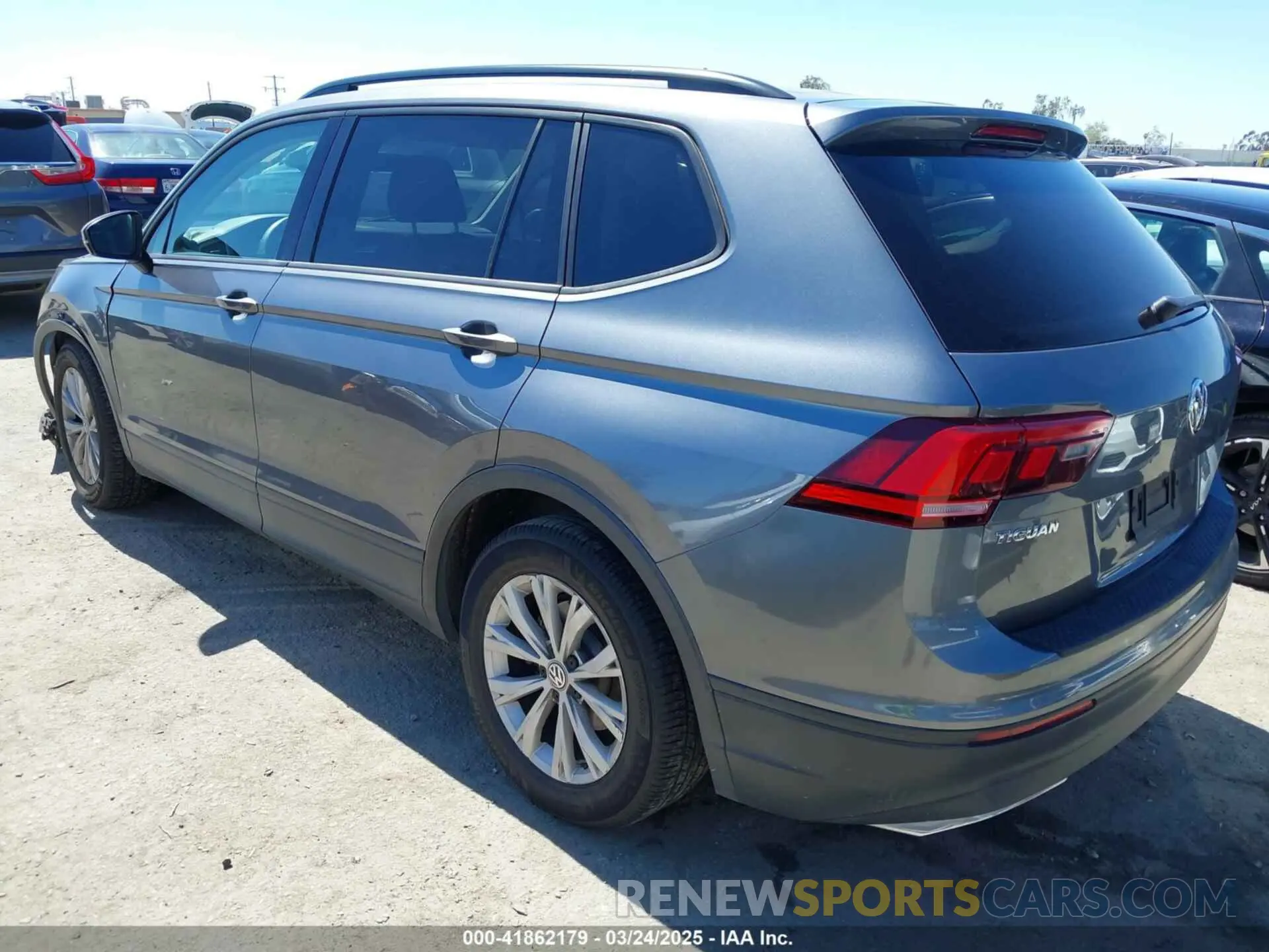 3 Photograph of a damaged car 3VV1B7AX0KM043032 VOLKSWAGEN TIGUAN 2019