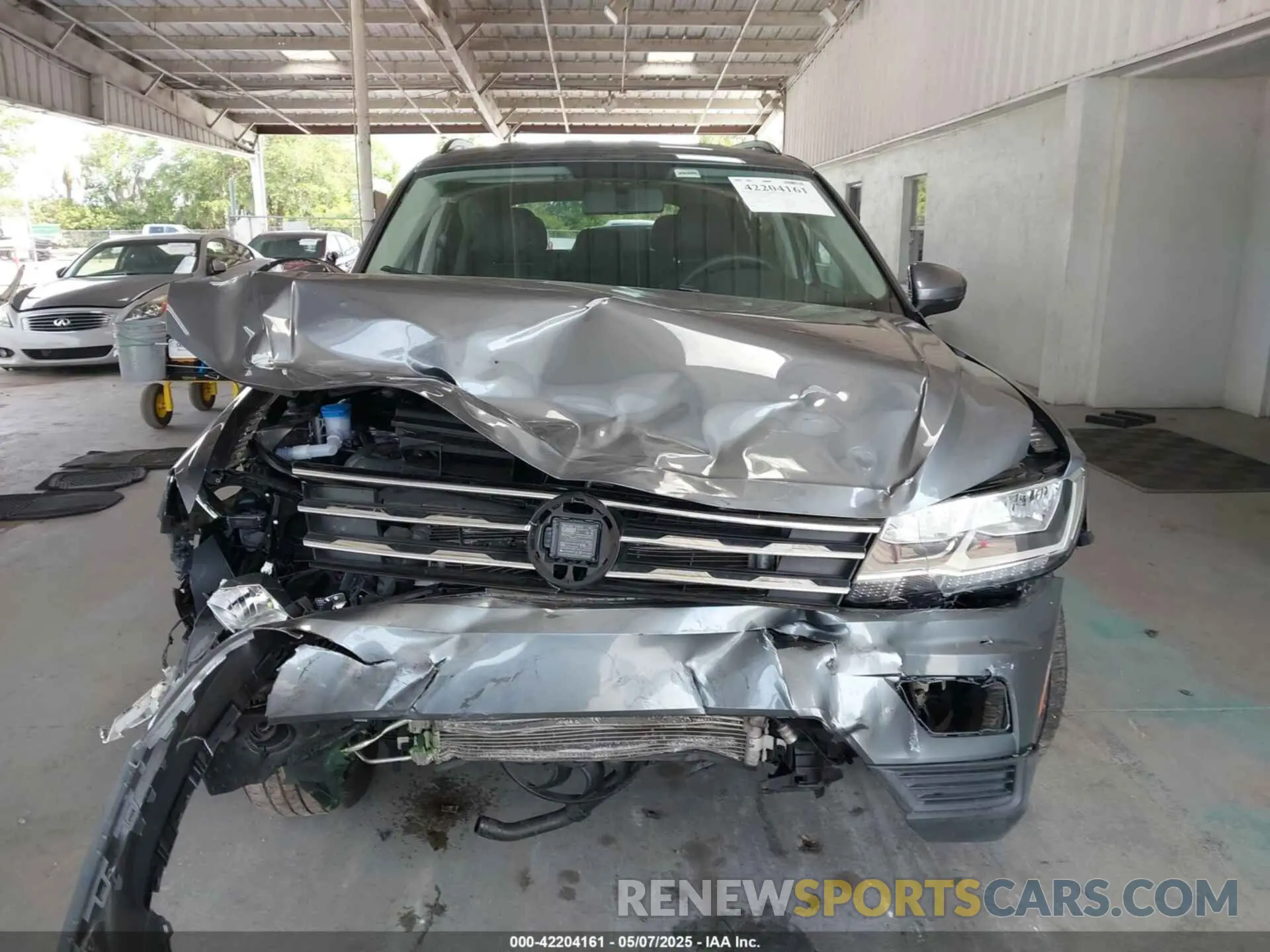 12 Photograph of a damaged car 3VV1B7AX1KM064598 VOLKSWAGEN TIGUAN 2019