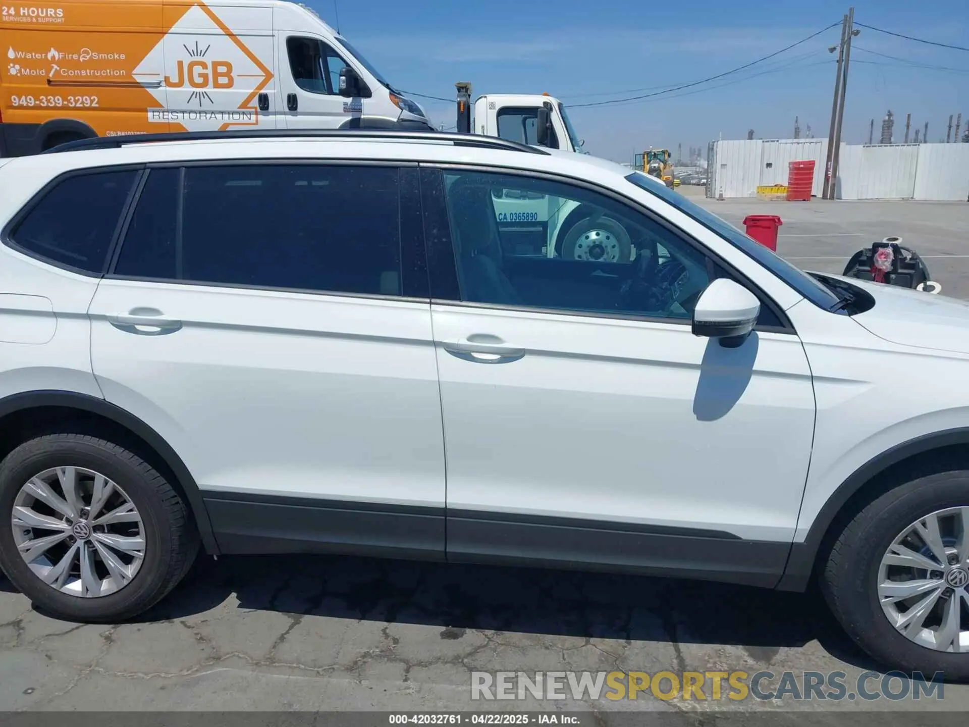 13 Photograph of a damaged car 3VV1B7AX1KM101407 VOLKSWAGEN TIGUAN 2019