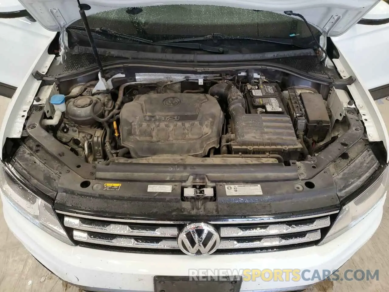 12 Photograph of a damaged car 3VV1B7AX2KM040004 VOLKSWAGEN TIGUAN 2019