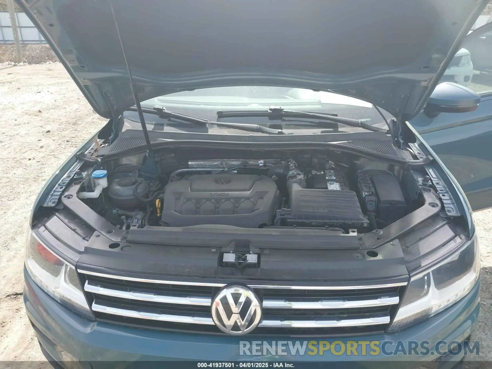 10 Photograph of a damaged car 3VV1B7AX2KM131063 VOLKSWAGEN TIGUAN 2019