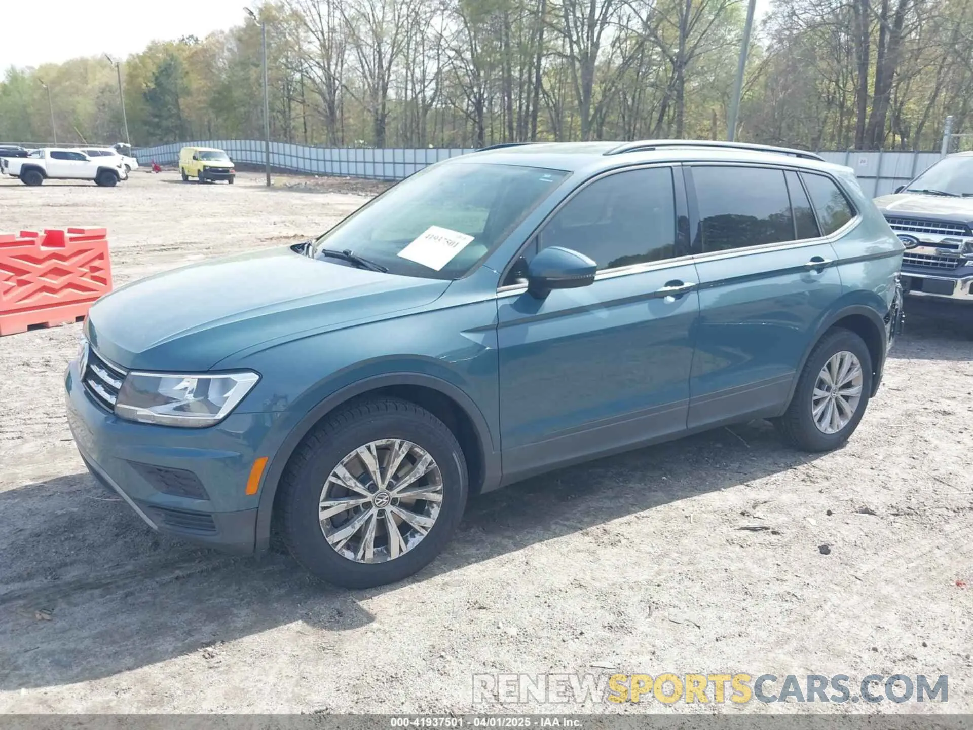 2 Photograph of a damaged car 3VV1B7AX2KM131063 VOLKSWAGEN TIGUAN 2019