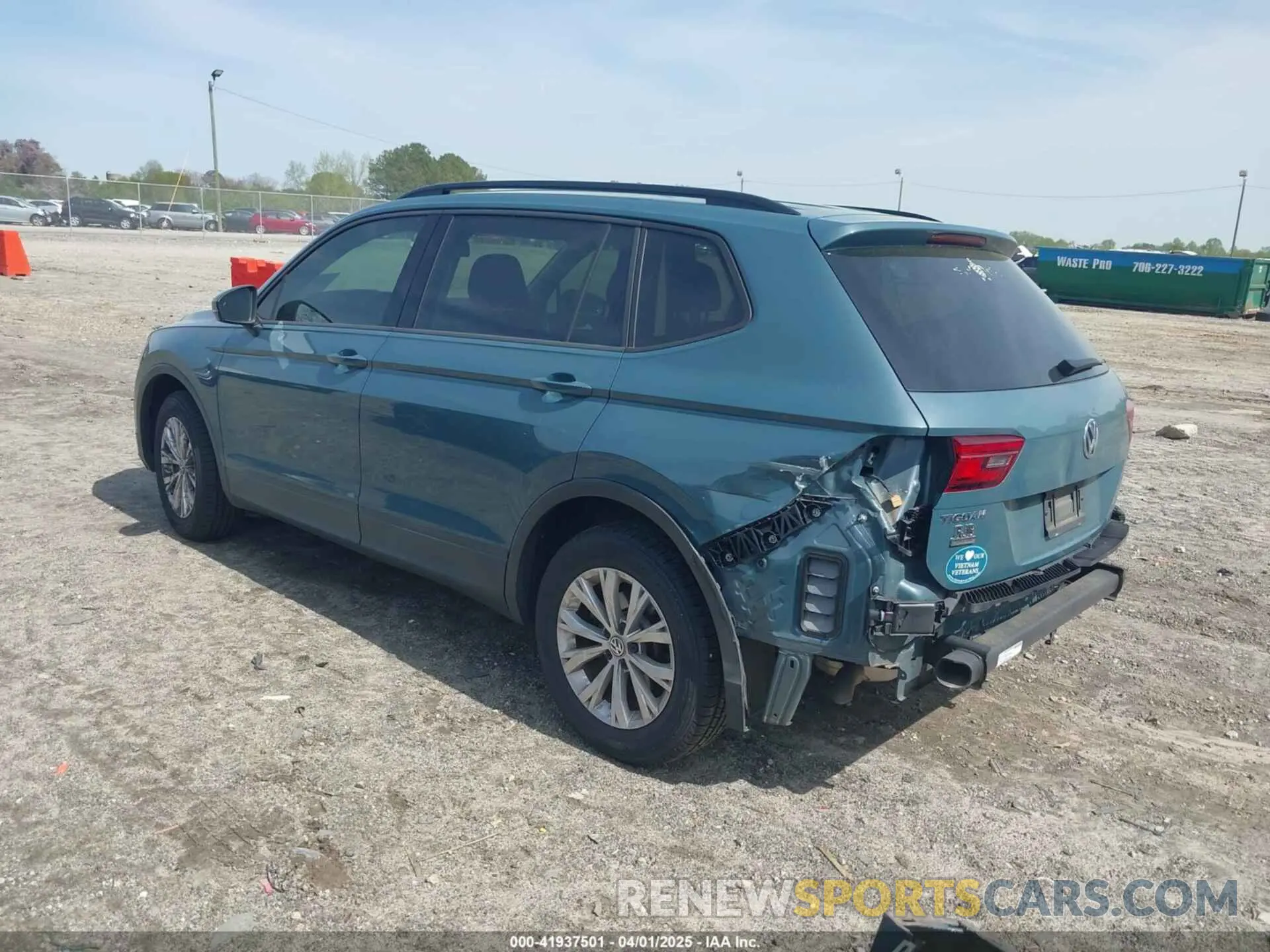3 Photograph of a damaged car 3VV1B7AX2KM131063 VOLKSWAGEN TIGUAN 2019