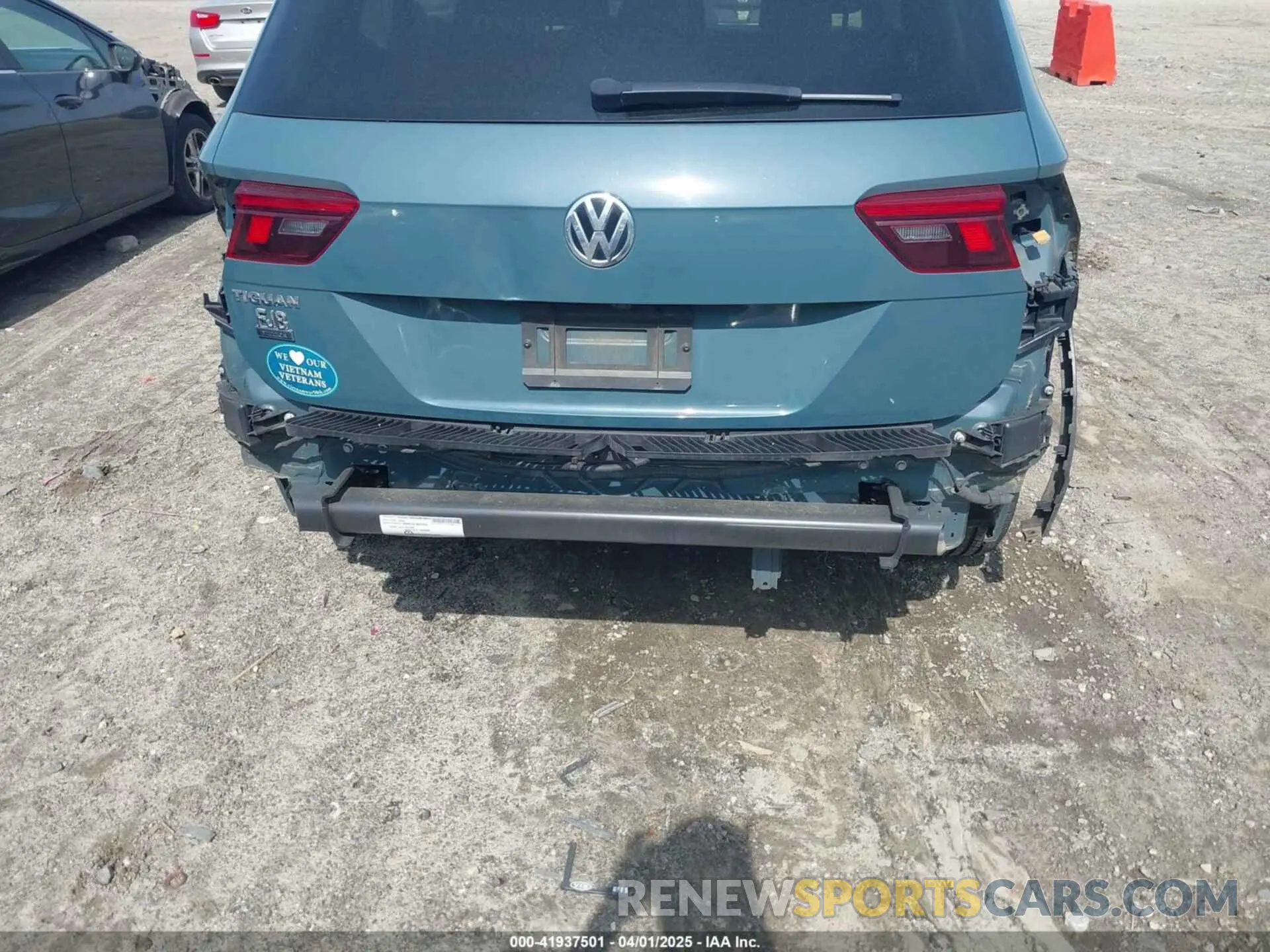 6 Photograph of a damaged car 3VV1B7AX2KM131063 VOLKSWAGEN TIGUAN 2019