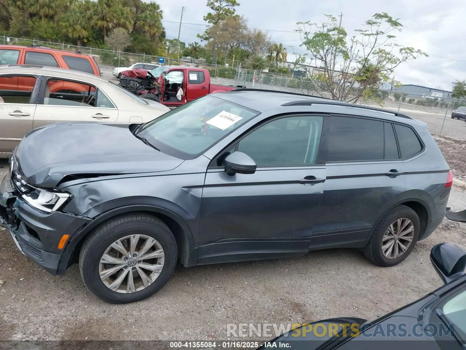 14 Photograph of a damaged car 3VV1B7AX3KM047494 VOLKSWAGEN TIGUAN 2019