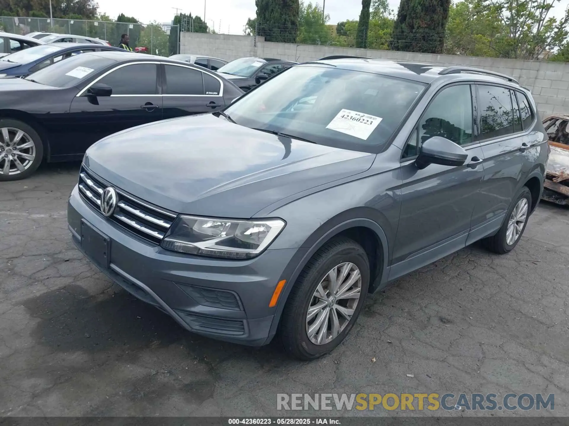 2 Photograph of a damaged car 3VV1B7AX3KM114739 VOLKSWAGEN TIGUAN 2019