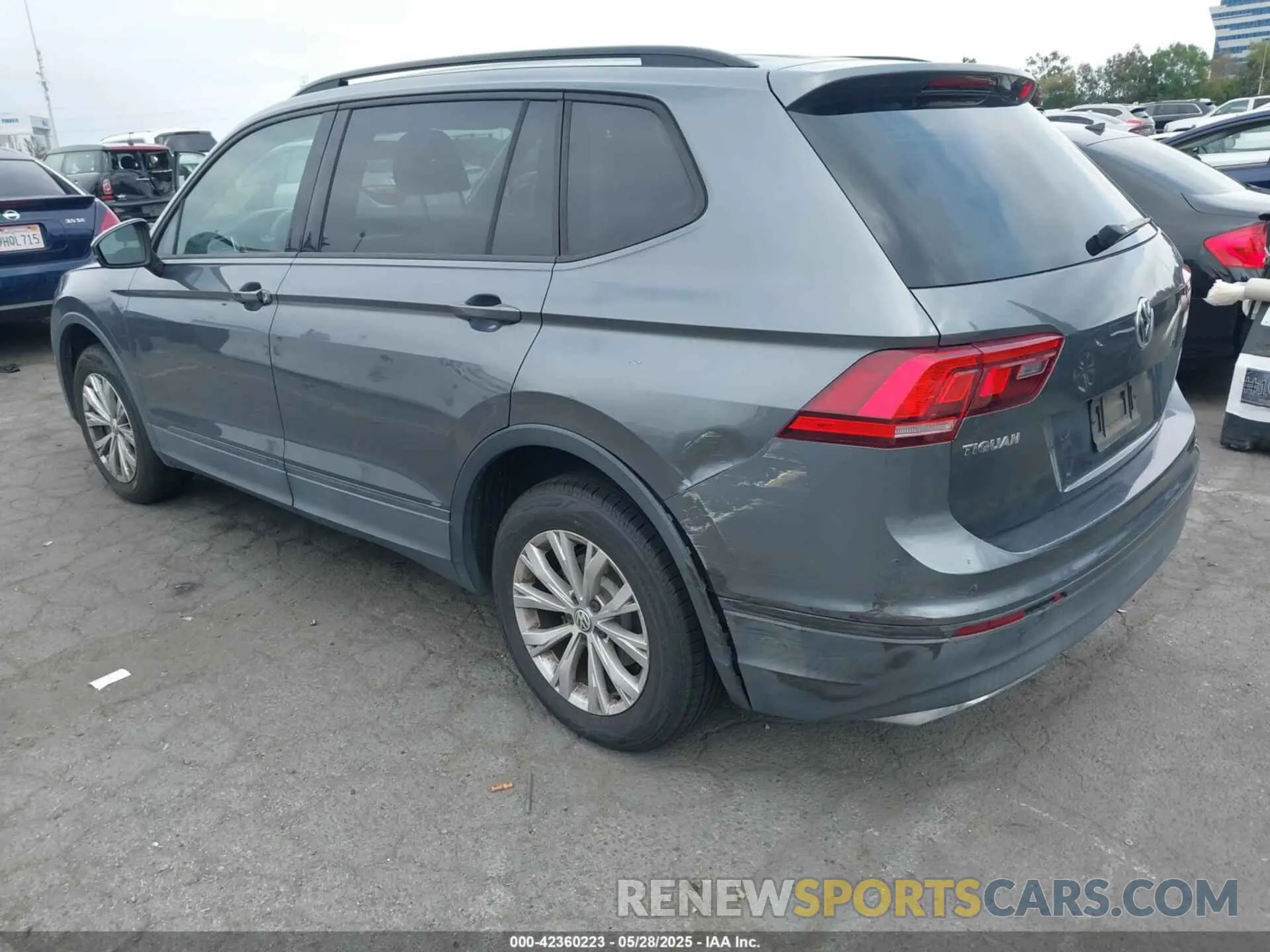 3 Photograph of a damaged car 3VV1B7AX3KM114739 VOLKSWAGEN TIGUAN 2019