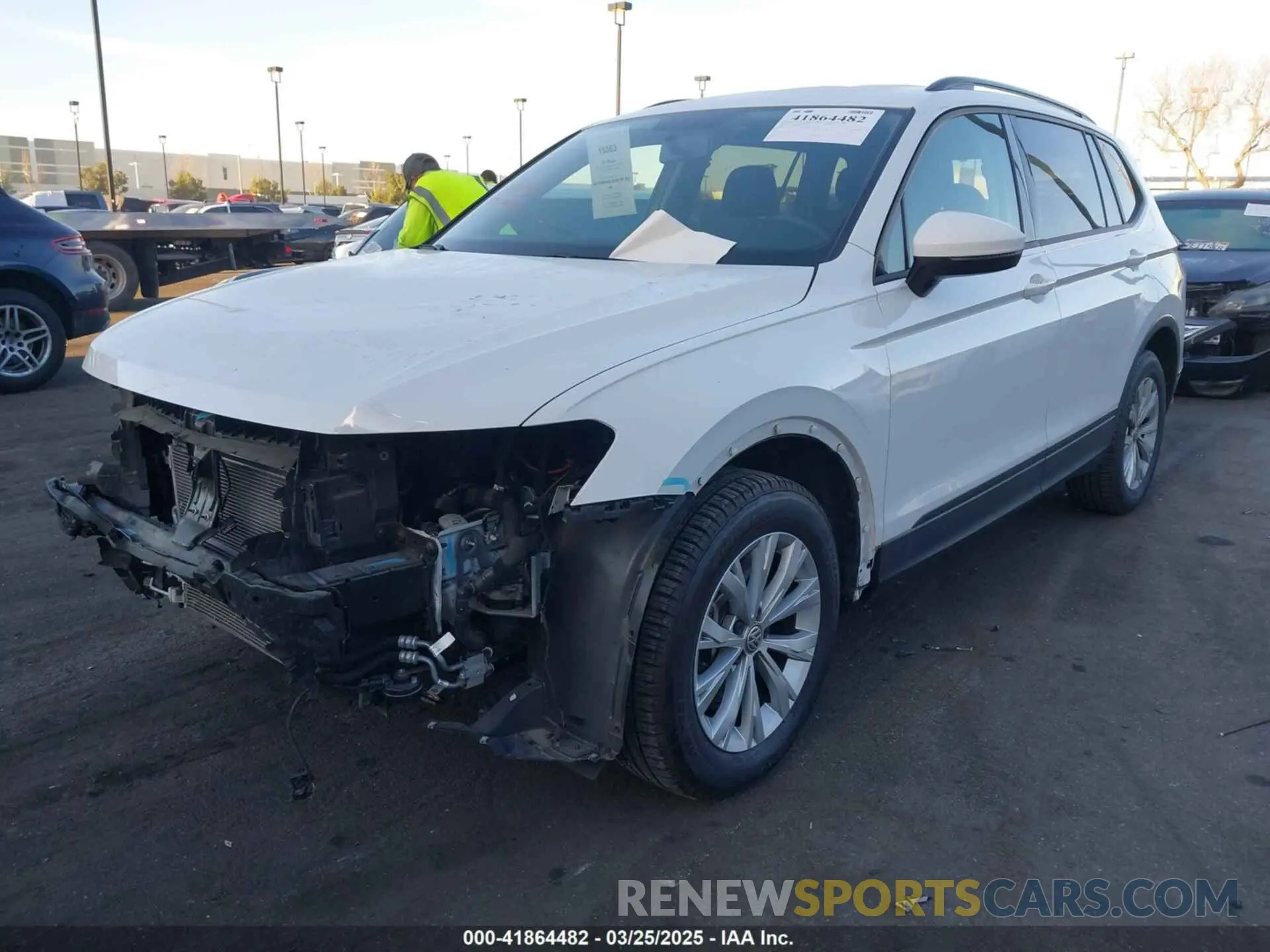 2 Photograph of a damaged car 3VV1B7AX4KM009210 VOLKSWAGEN TIGUAN 2019