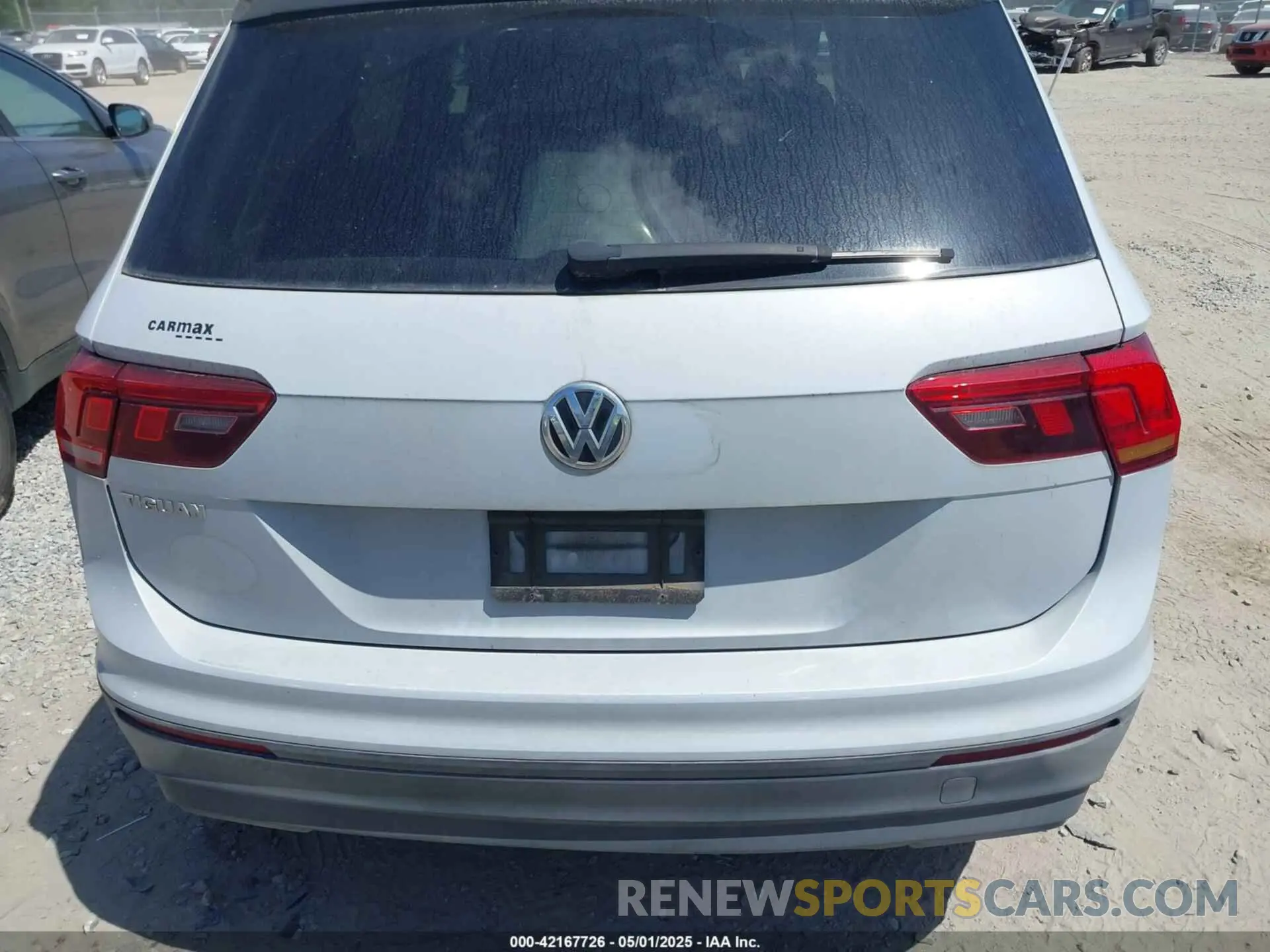16 Photograph of a damaged car 3VV1B7AX4KM048590 VOLKSWAGEN TIGUAN 2019
