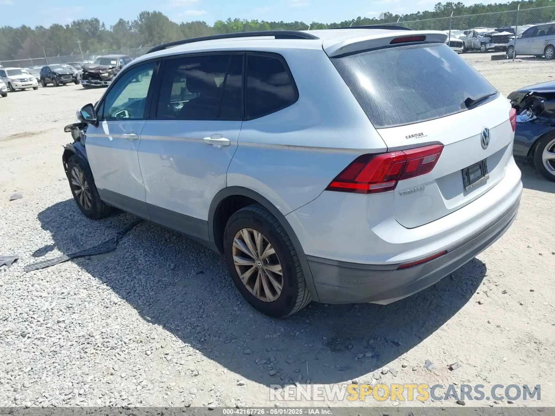 3 Photograph of a damaged car 3VV1B7AX4KM048590 VOLKSWAGEN TIGUAN 2019