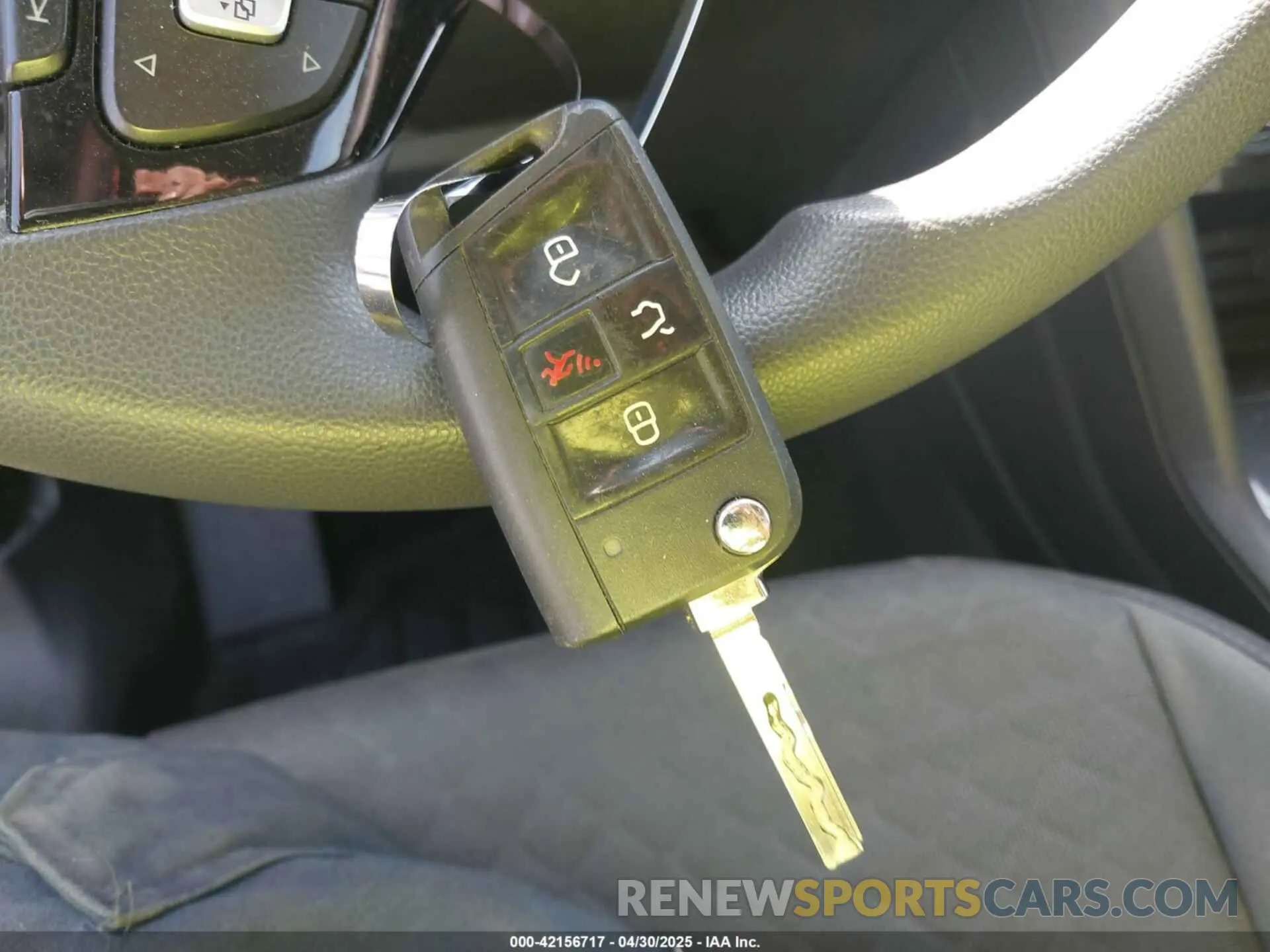 11 Photograph of a damaged car 3VV1B7AX4KM085980 VOLKSWAGEN TIGUAN 2019