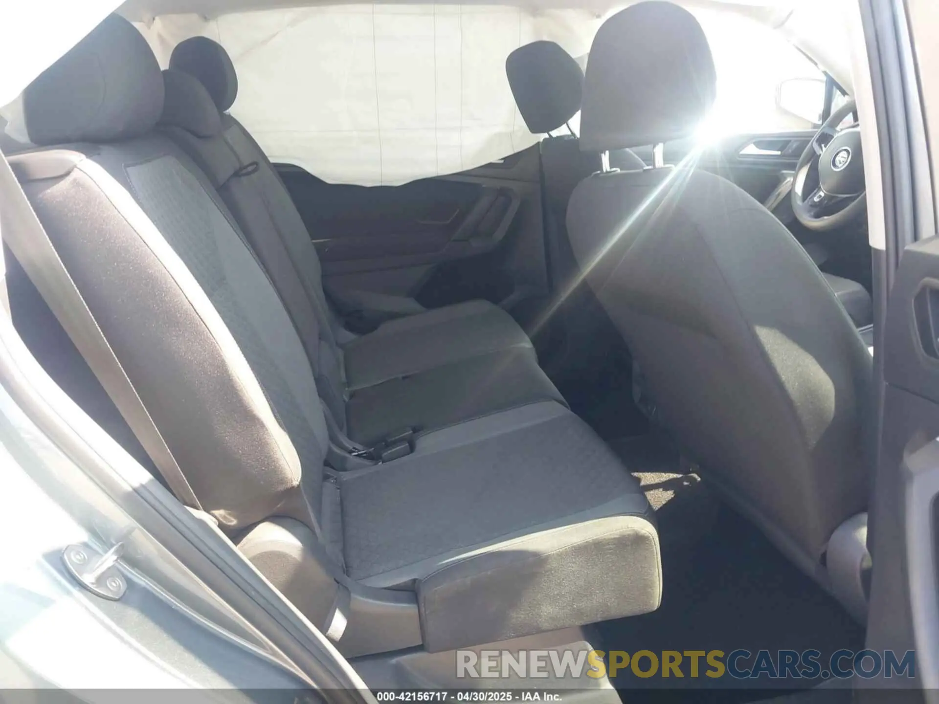 8 Photograph of a damaged car 3VV1B7AX4KM085980 VOLKSWAGEN TIGUAN 2019
