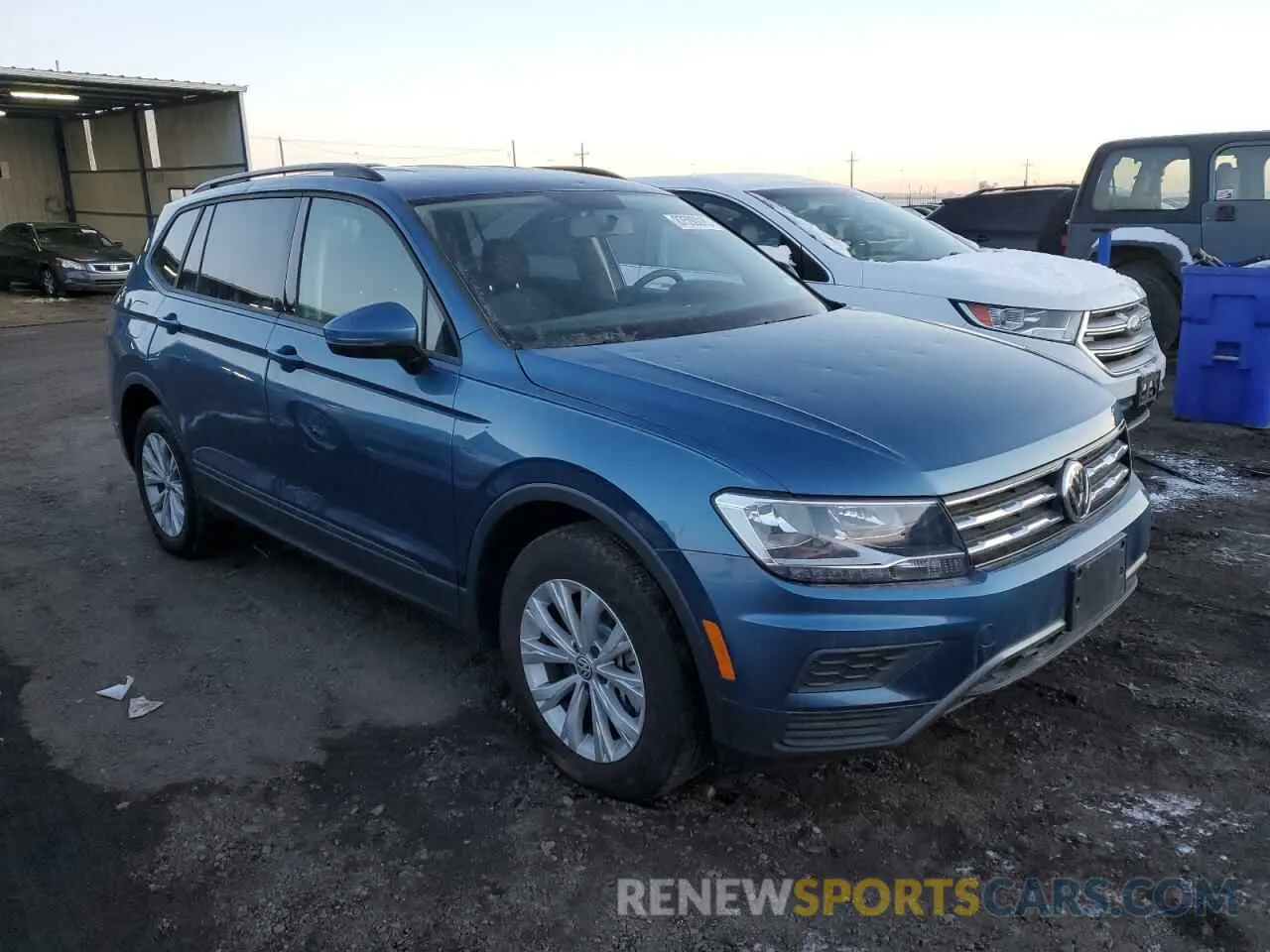 4 Photograph of a damaged car 3VV1B7AX4KM198859 VOLKSWAGEN TIGUAN 2019