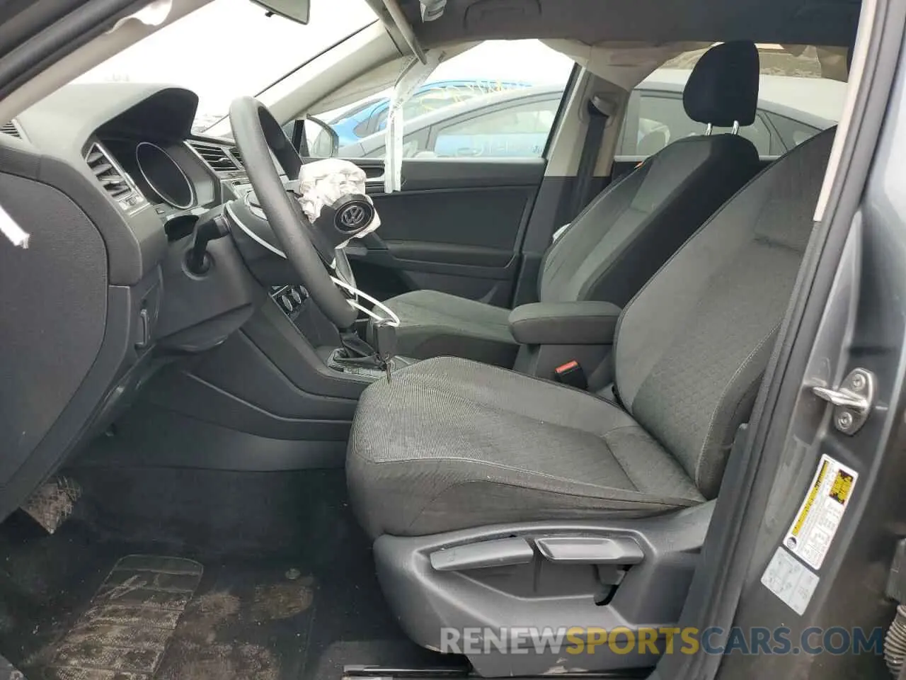 7 Photograph of a damaged car 3VV1B7AX5KM163781 VOLKSWAGEN TIGUAN 2019