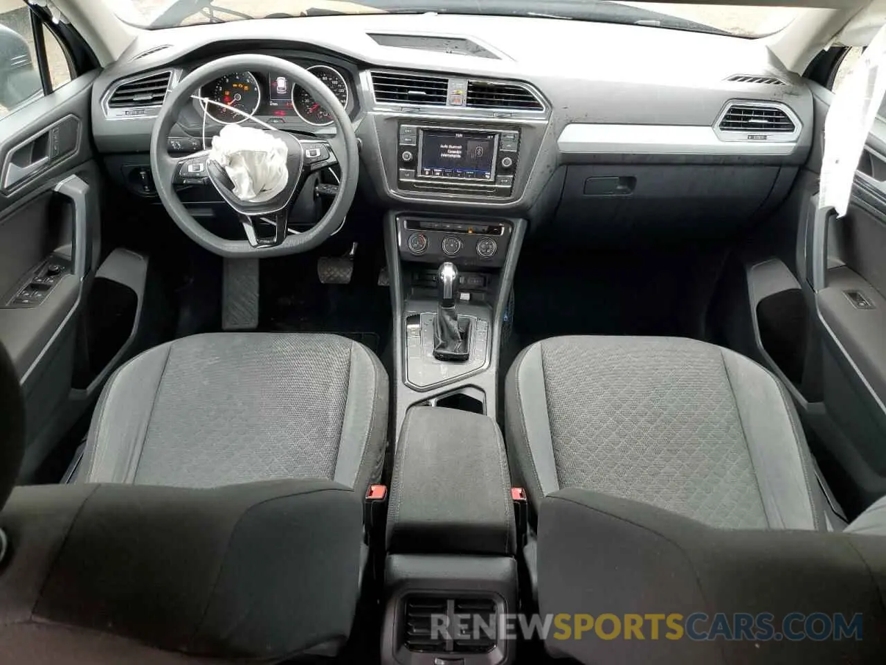 8 Photograph of a damaged car 3VV1B7AX5KM163781 VOLKSWAGEN TIGUAN 2019
