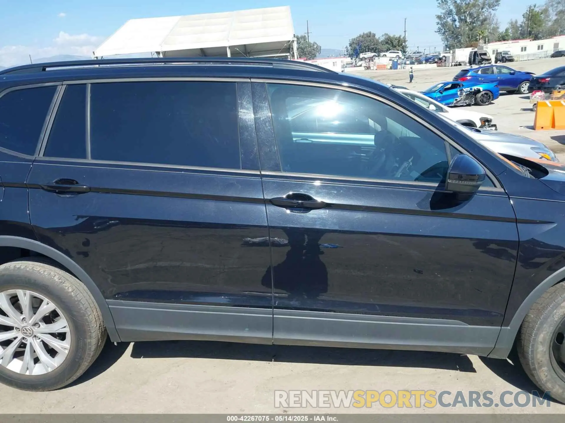 12 Photograph of a damaged car 3VV1B7AX5KM187174 VOLKSWAGEN TIGUAN 2019