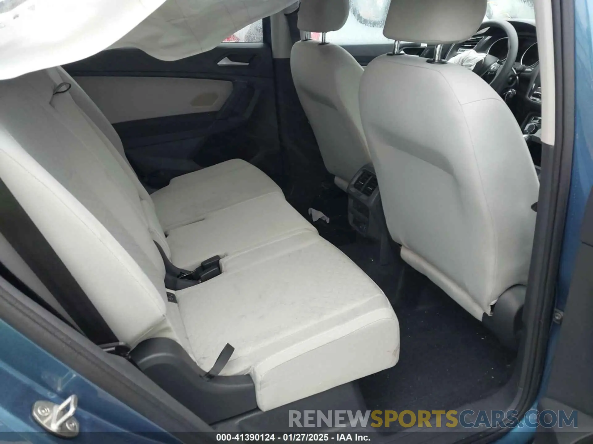 8 Photograph of a damaged car 3VV1B7AX6KM075919 VOLKSWAGEN TIGUAN 2019