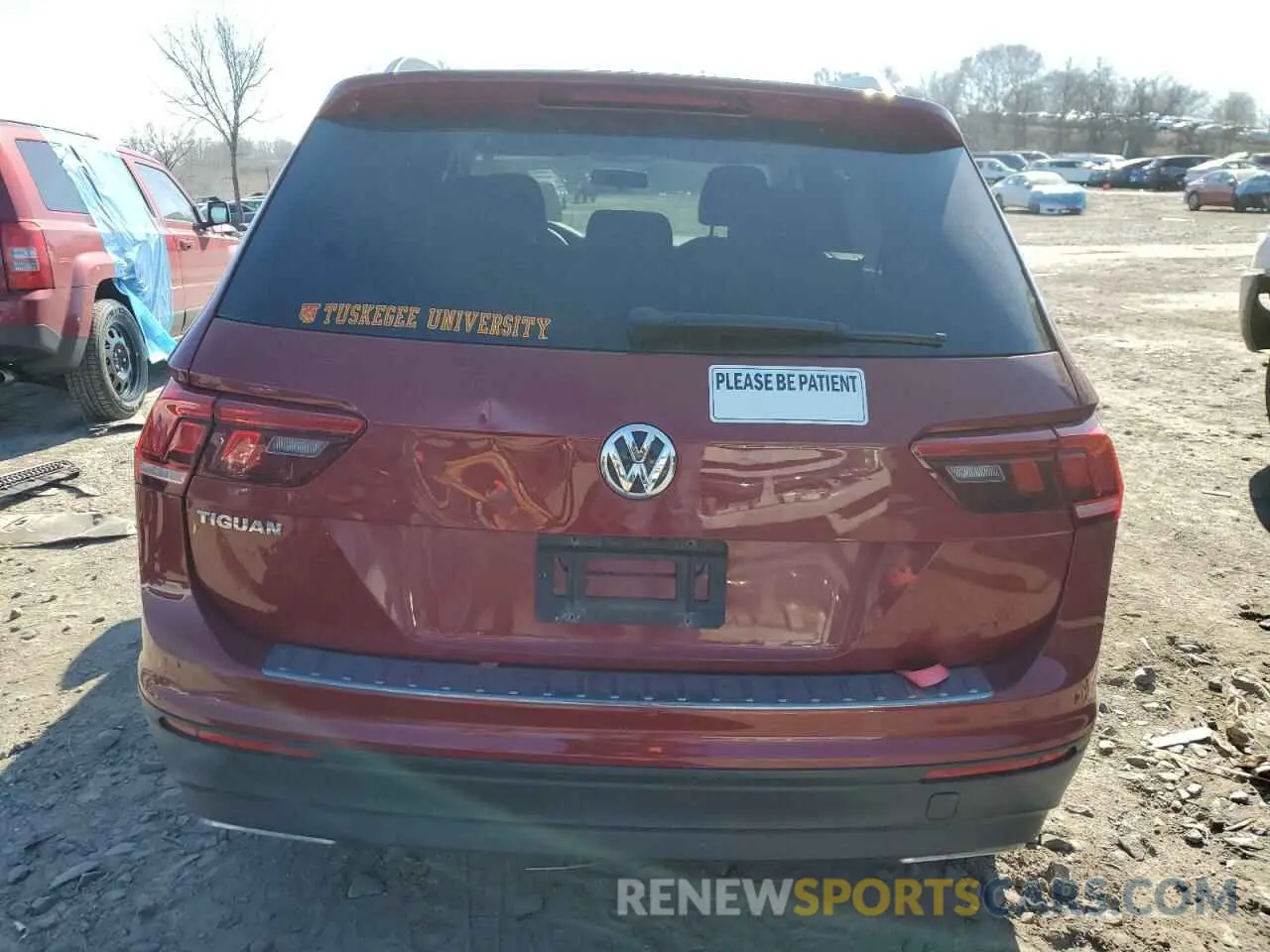 6 Photograph of a damaged car 3VV1B7AX6KM080196 VOLKSWAGEN TIGUAN 2019