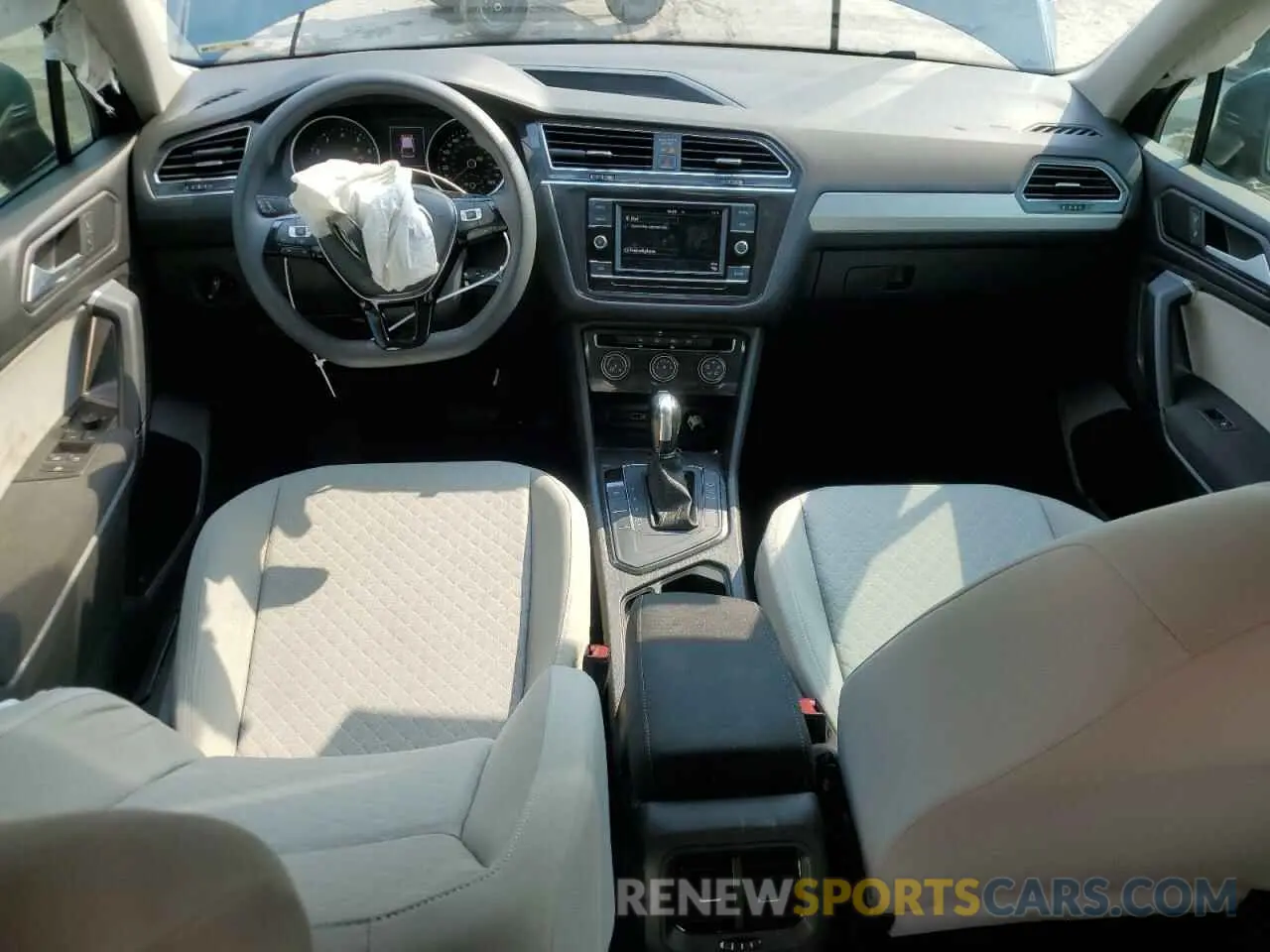 8 Photograph of a damaged car 3VV1B7AX6KM146889 VOLKSWAGEN TIGUAN 2019