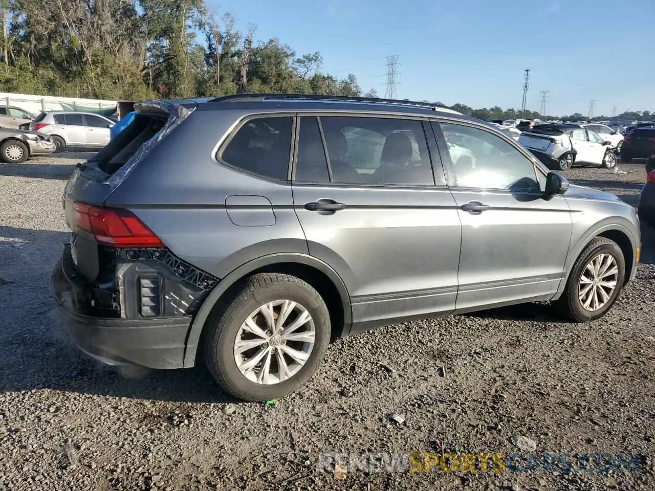 3 Photograph of a damaged car 3VV1B7AX7KM009136 VOLKSWAGEN TIGUAN 2019