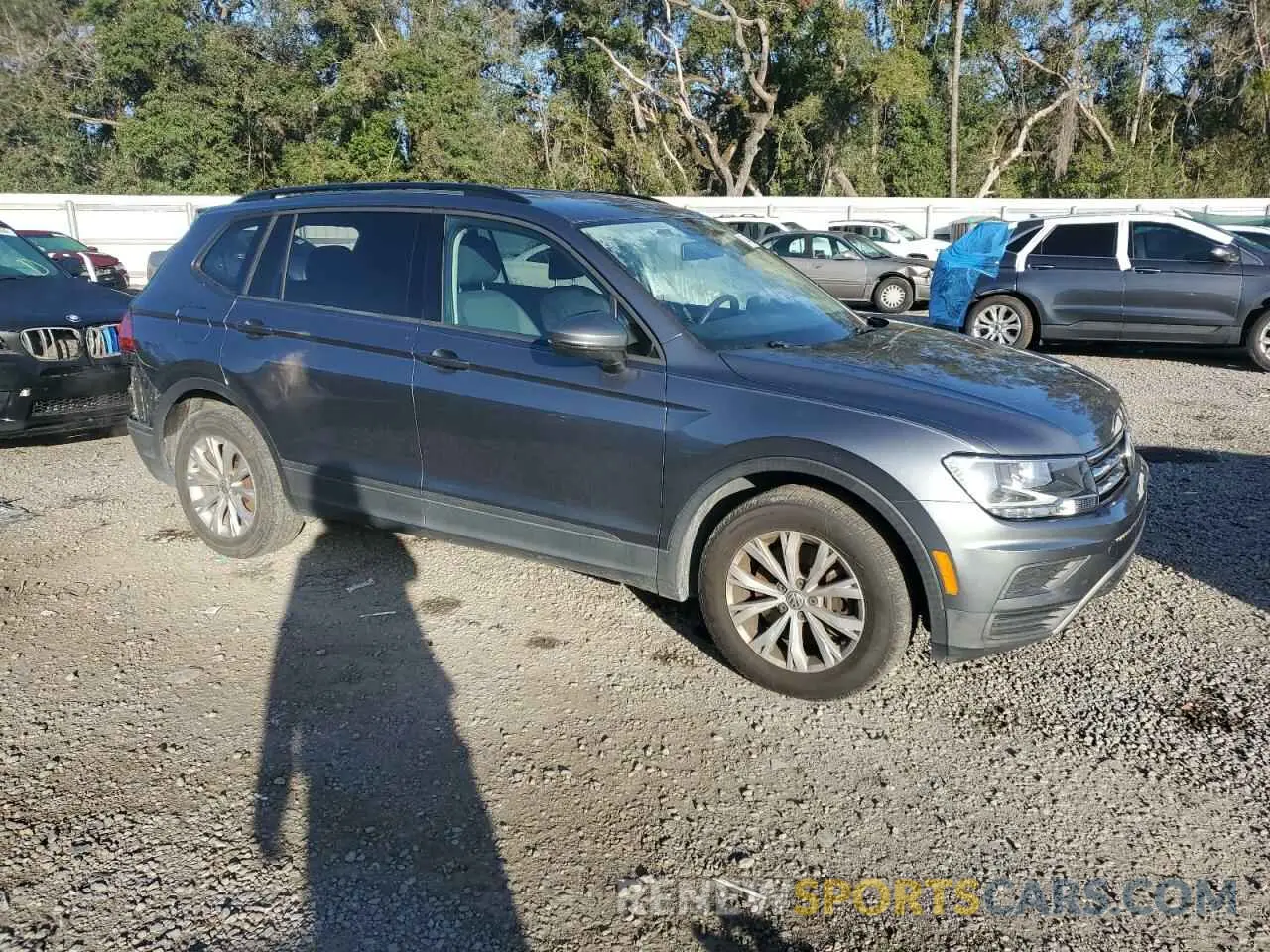 4 Photograph of a damaged car 3VV1B7AX7KM009136 VOLKSWAGEN TIGUAN 2019