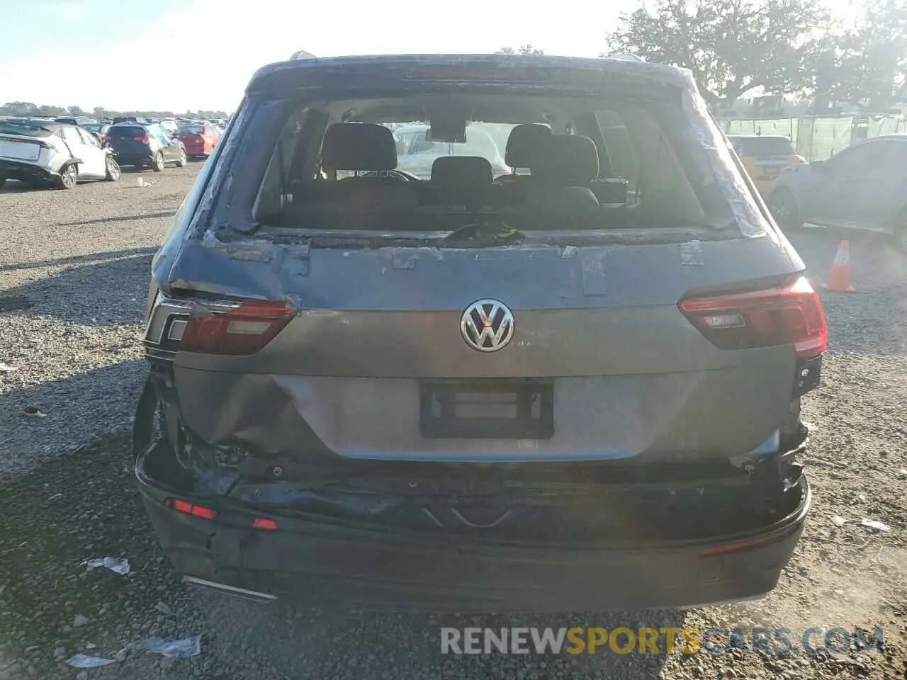 6 Photograph of a damaged car 3VV1B7AX7KM009136 VOLKSWAGEN TIGUAN 2019