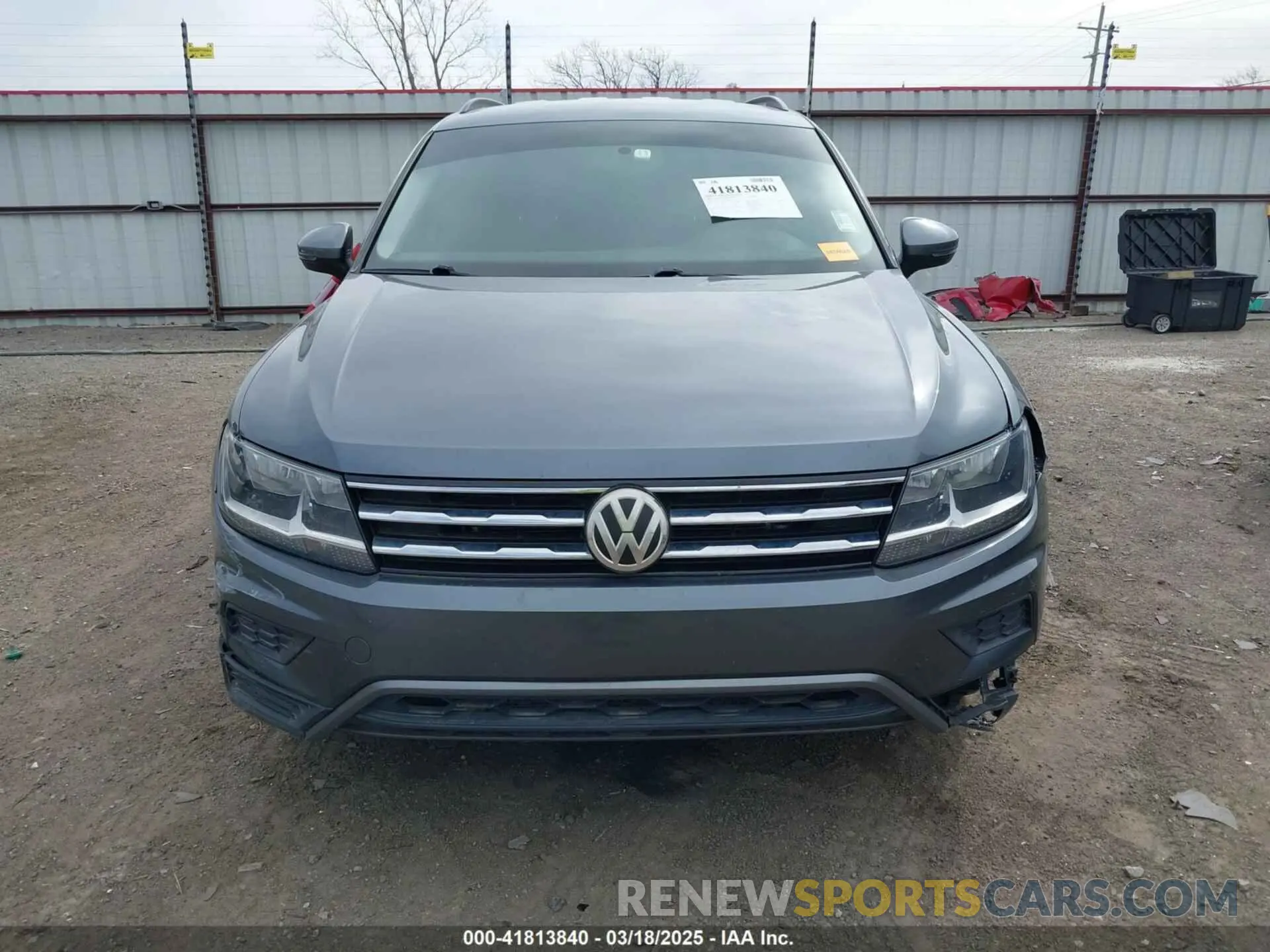 12 Photograph of a damaged car 3VV1B7AX7KM013381 VOLKSWAGEN TIGUAN 2019
