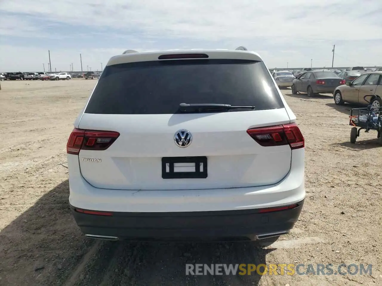 6 Photograph of a damaged car 3VV1B7AX7KM188679 VOLKSWAGEN TIGUAN 2019