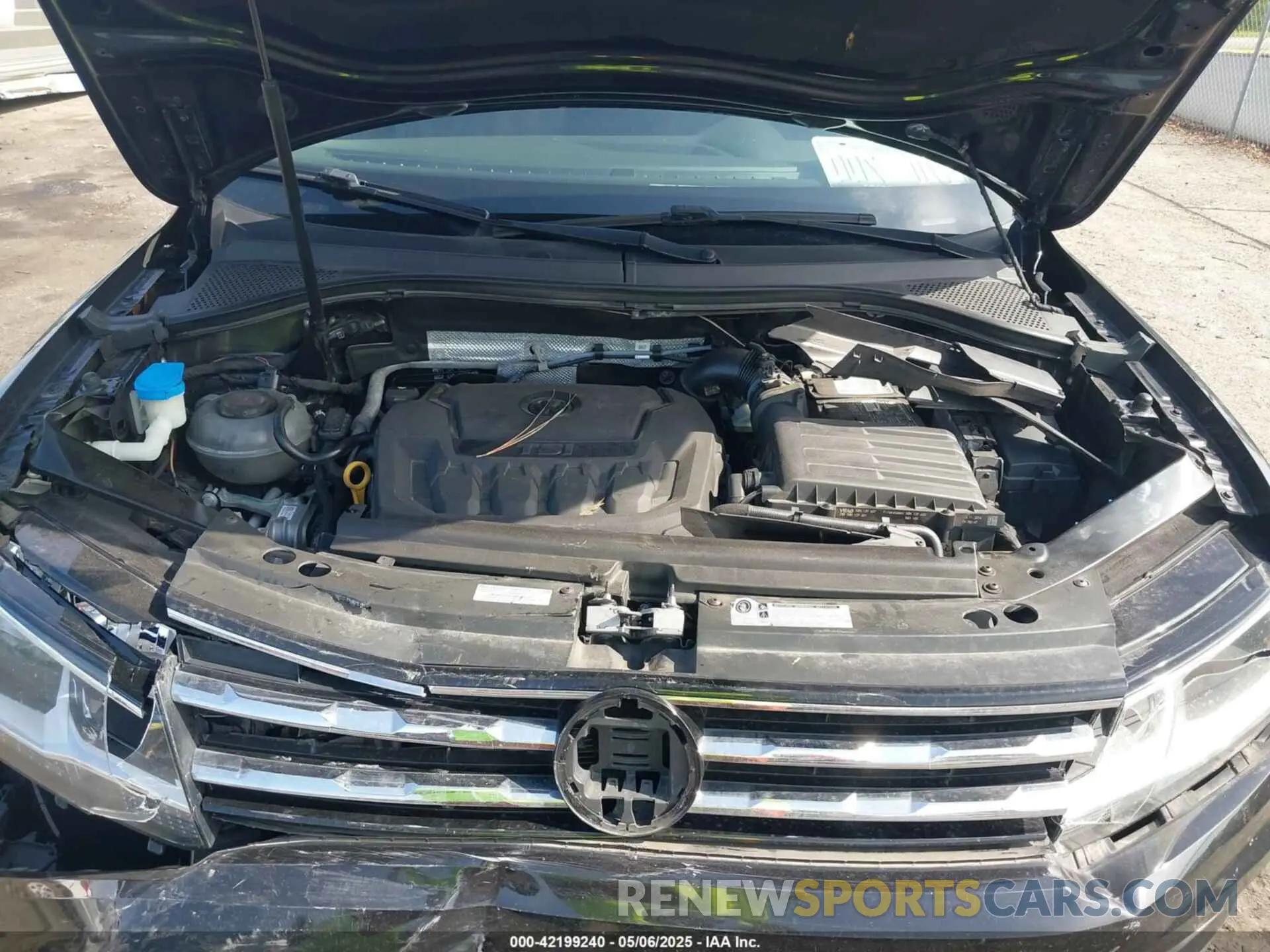 10 Photograph of a damaged car 3VV1B7AX8KM048544 VOLKSWAGEN TIGUAN 2019