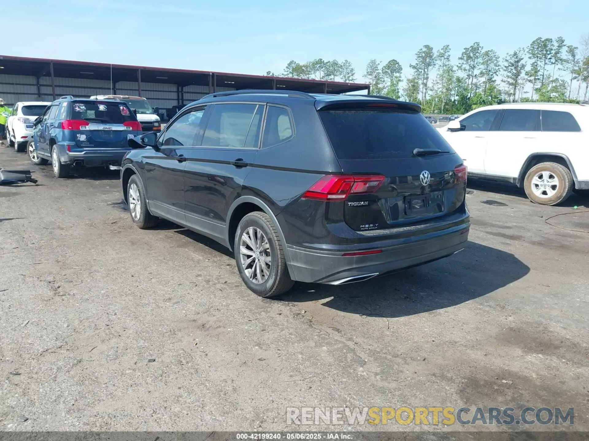 3 Photograph of a damaged car 3VV1B7AX8KM048544 VOLKSWAGEN TIGUAN 2019