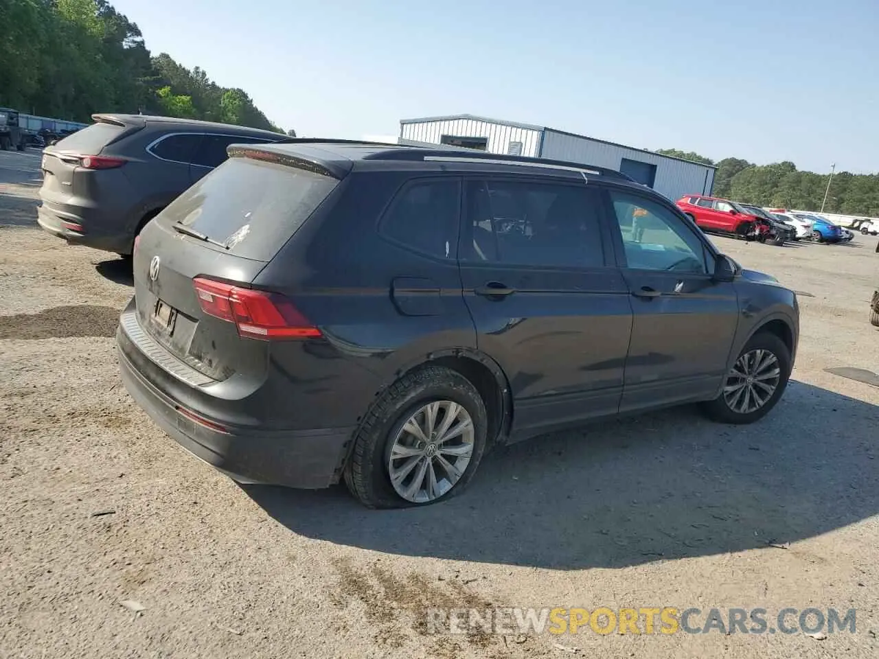 3 Photograph of a damaged car 3VV1B7AX9KM055163 VOLKSWAGEN TIGUAN 2019
