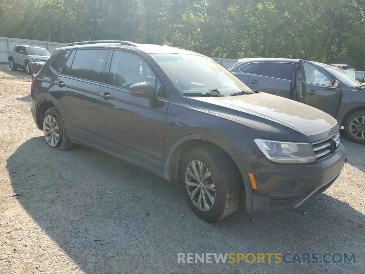 4 Photograph of a damaged car 3VV1B7AX9KM055163 VOLKSWAGEN TIGUAN 2019