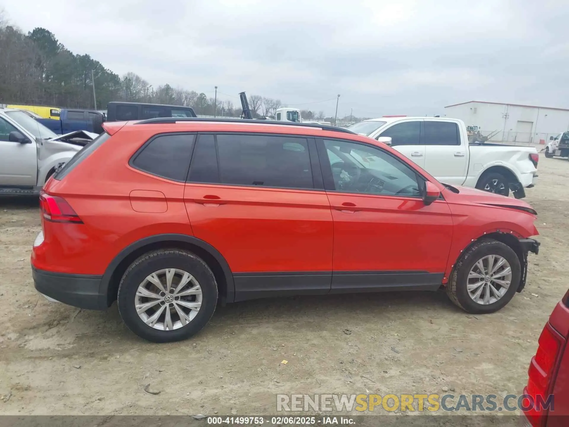 14 Photograph of a damaged car 3VV1B7AX9KM113272 VOLKSWAGEN TIGUAN 2019