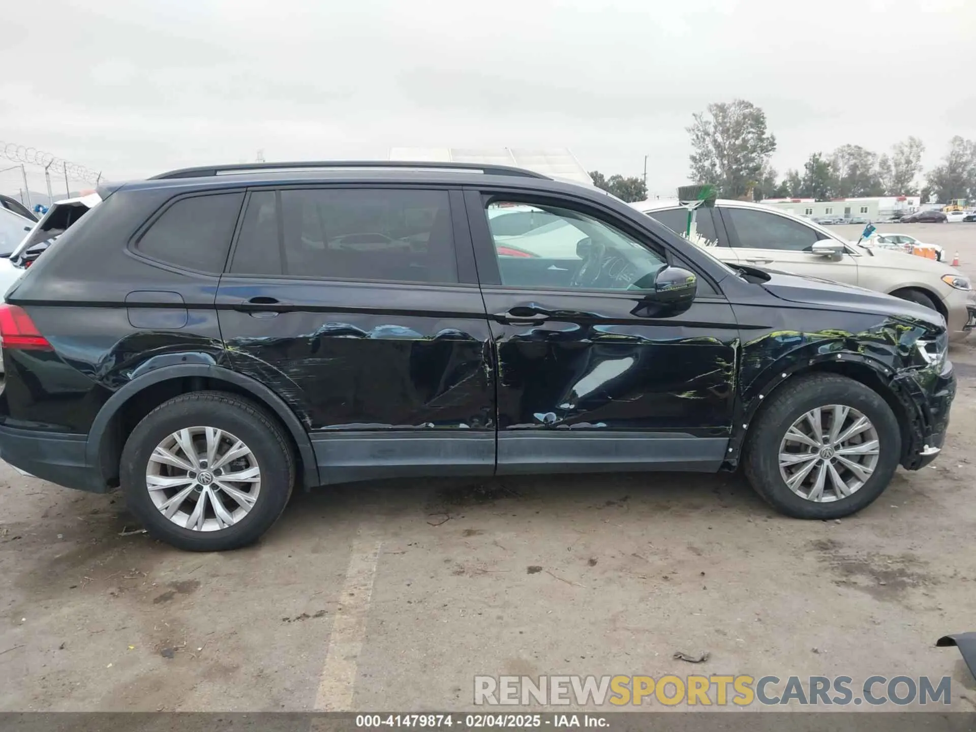 13 Photograph of a damaged car 3VV1B7AX9KM186397 VOLKSWAGEN TIGUAN 2019