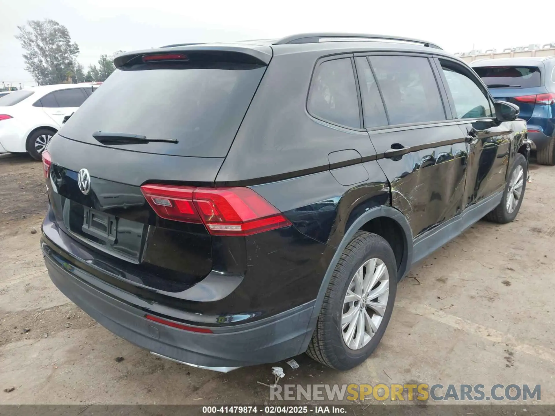 4 Photograph of a damaged car 3VV1B7AX9KM186397 VOLKSWAGEN TIGUAN 2019