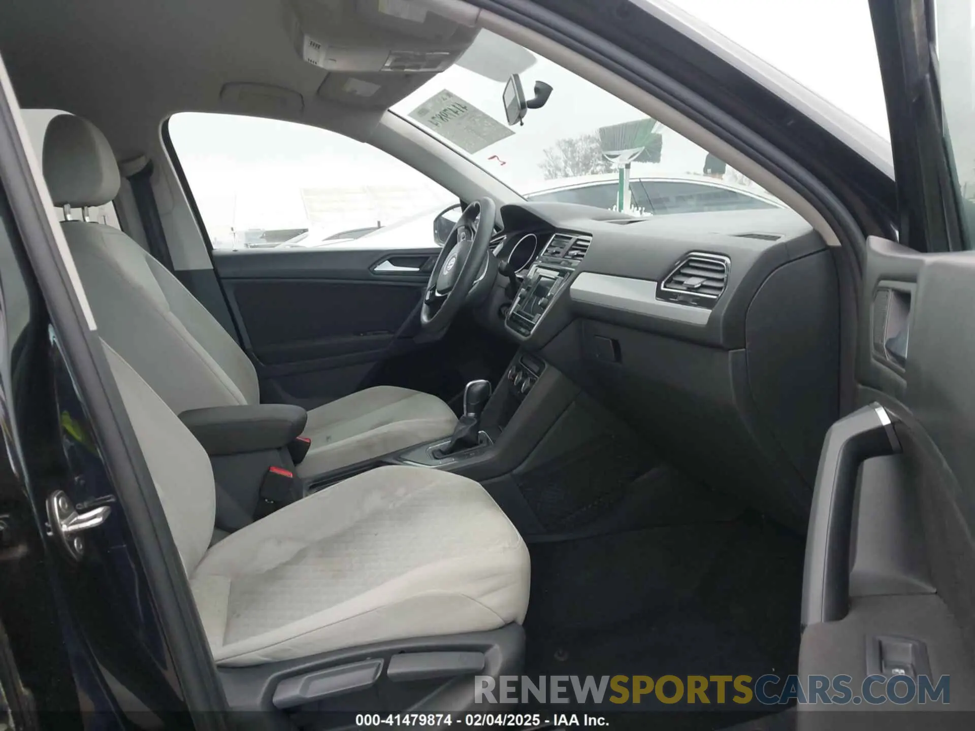 5 Photograph of a damaged car 3VV1B7AX9KM186397 VOLKSWAGEN TIGUAN 2019