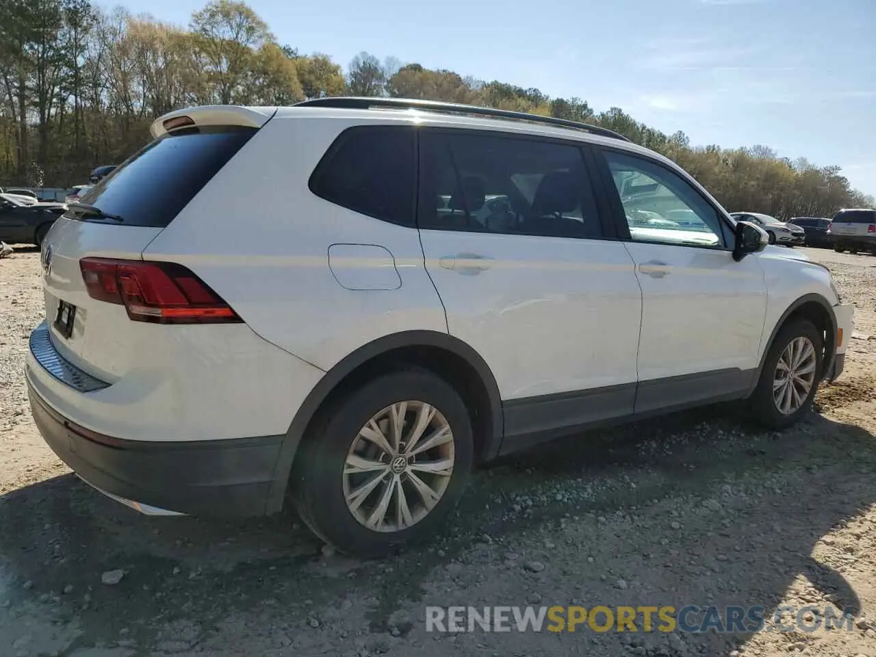 3 Photograph of a damaged car 3VV1B7AXXKM190538 VOLKSWAGEN TIGUAN 2019