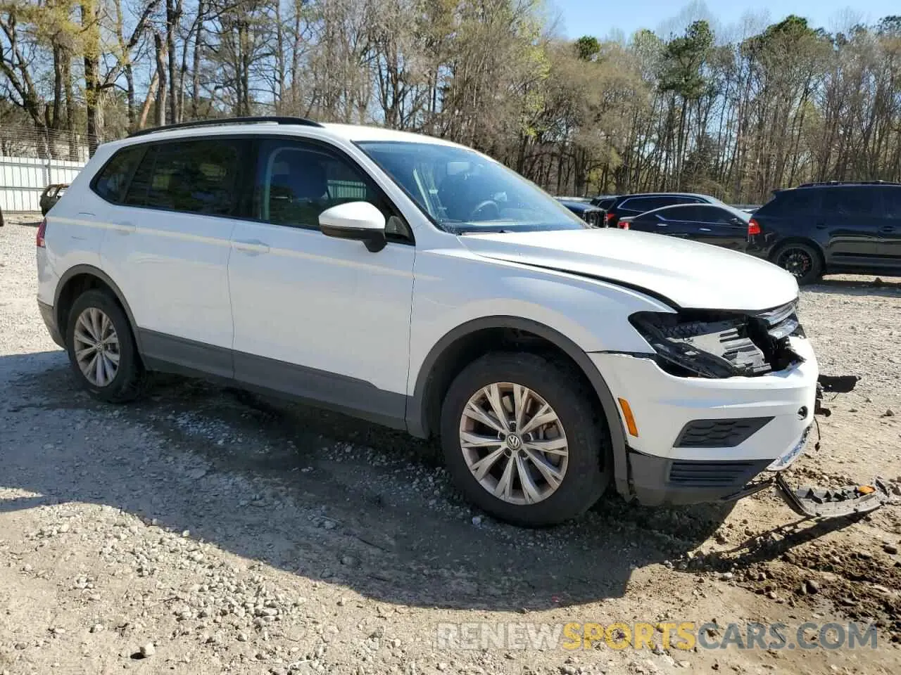 4 Photograph of a damaged car 3VV1B7AXXKM190538 VOLKSWAGEN TIGUAN 2019