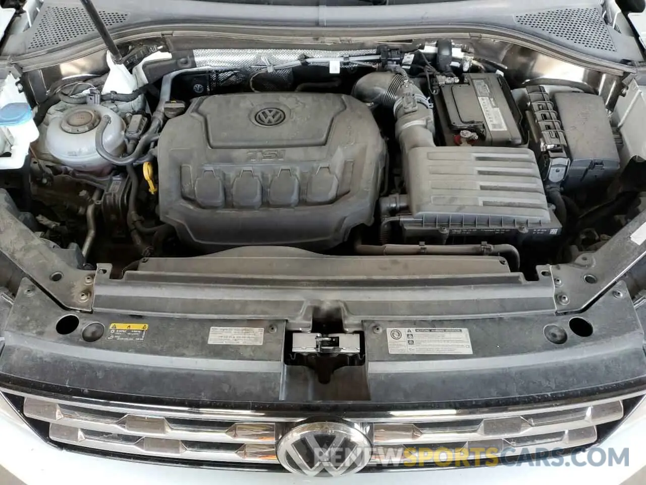 12 Photograph of a damaged car 3VV1B7AXXKM195674 VOLKSWAGEN TIGUAN 2019
